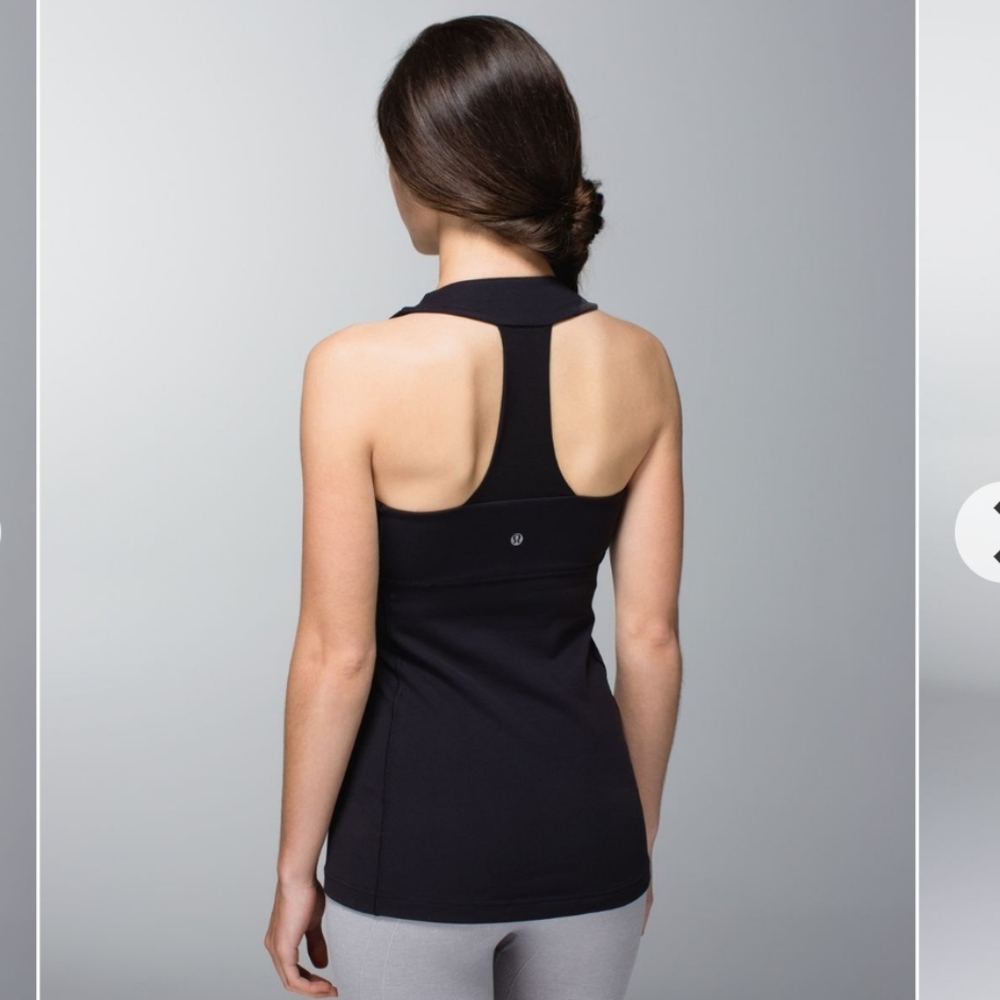 Lululemon EUC Scoop Neck Tank
Black Grey